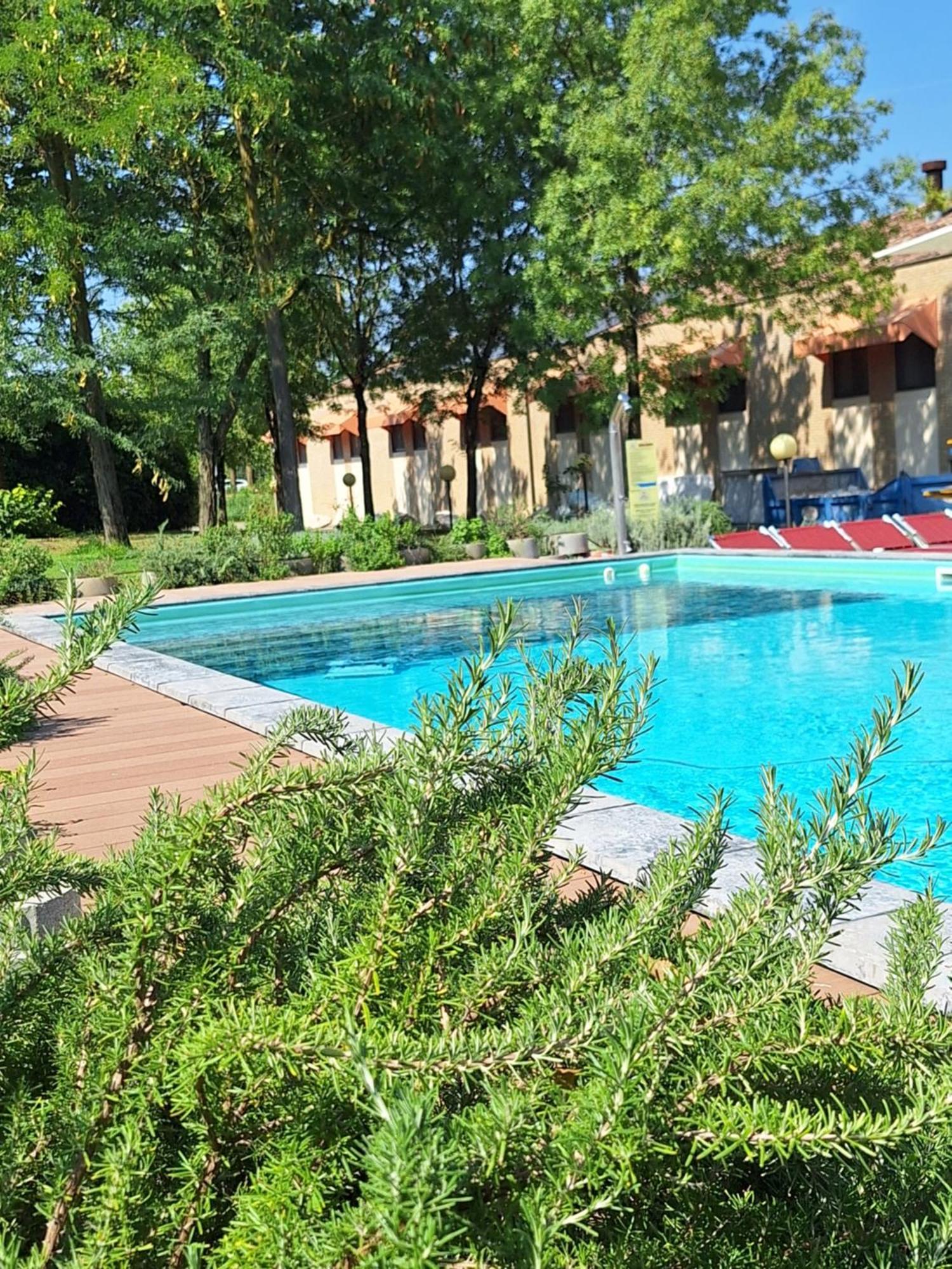 Hotel Tre Ville Parma Exterior foto